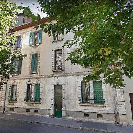 Studio Sous Les Toits Annecy Centre-Ville المظهر الخارجي الصورة